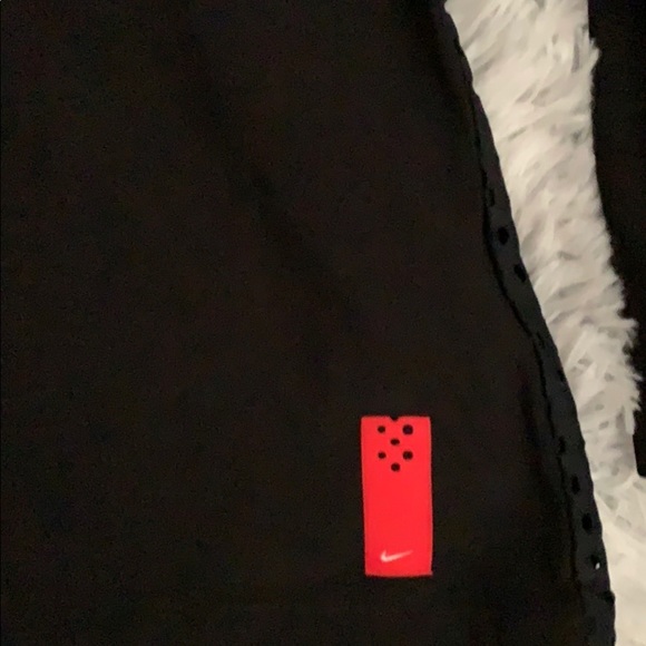 Nike Shirt - Picture 3 of 8